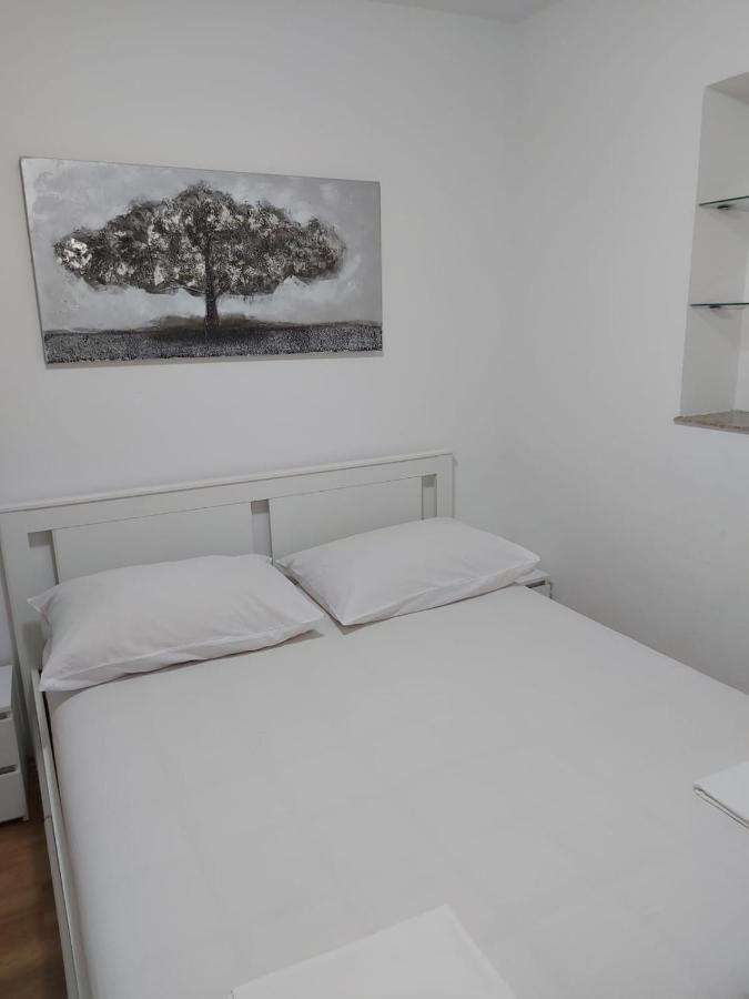 Apartment Matmar Сень Екстер'єр фото